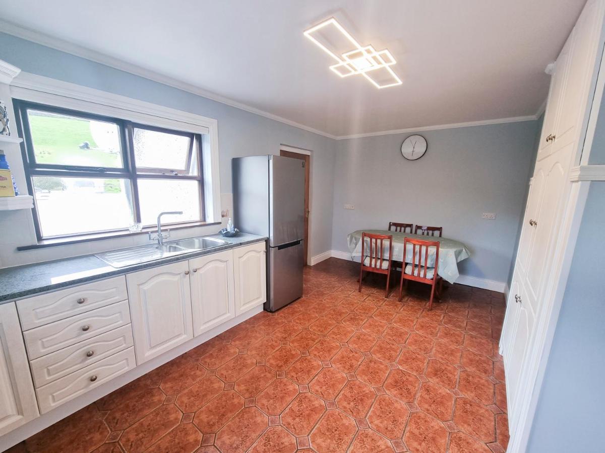 3 Bed Renovated Cottage Carramore Lake, Belmullet Ballina  Exterior photo